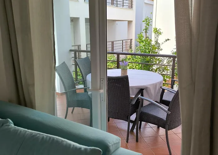 Waves Case de vacanță Polychrono